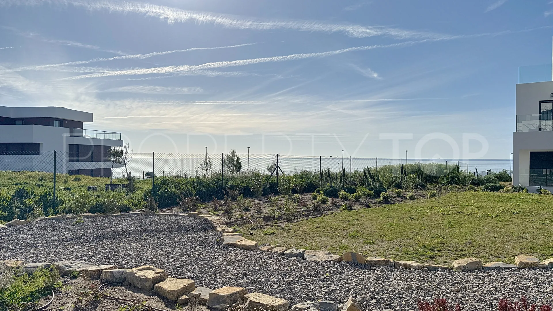 Camarate Golf, apartamento planta baja a la venta de 2 dormitorios