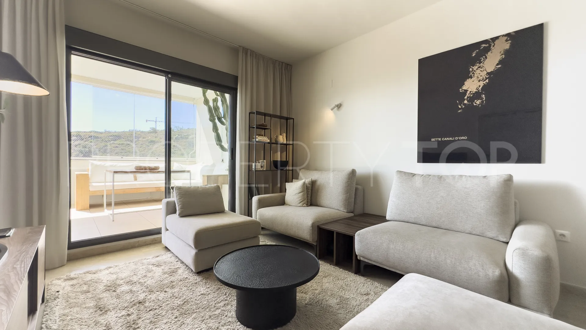 Ground floor apartment with 2 bedrooms for sale in Bahia de las Rocas
