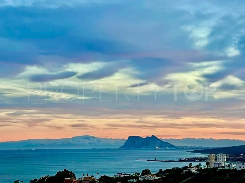 Ground floor apartment with 2 bedrooms for sale in Bahia de las Rocas