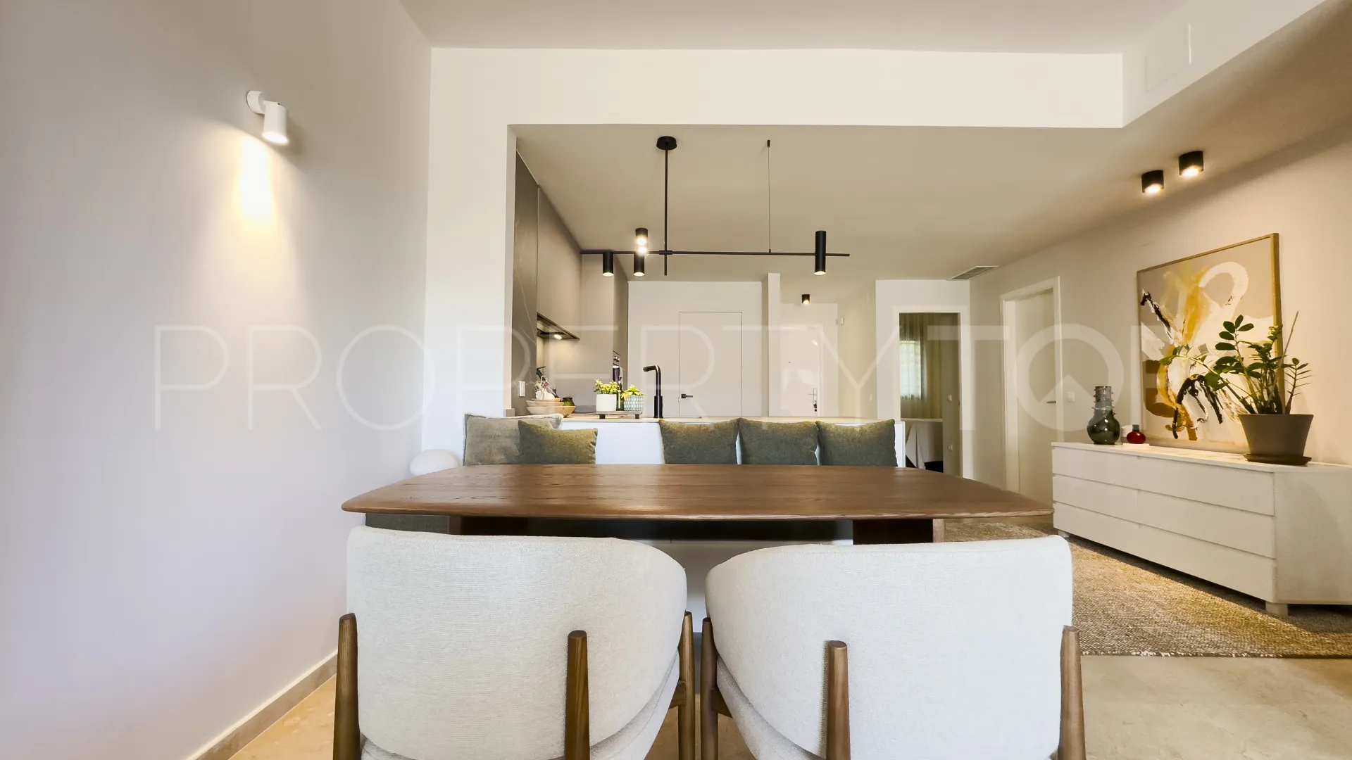 Ground floor apartment with 2 bedrooms for sale in Bahia de las Rocas