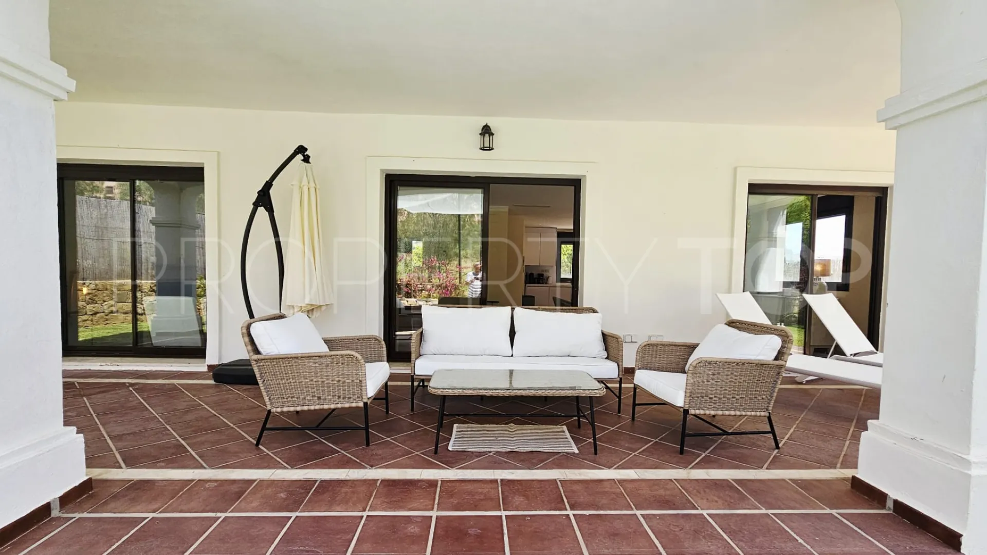 For sale Estepona East villa