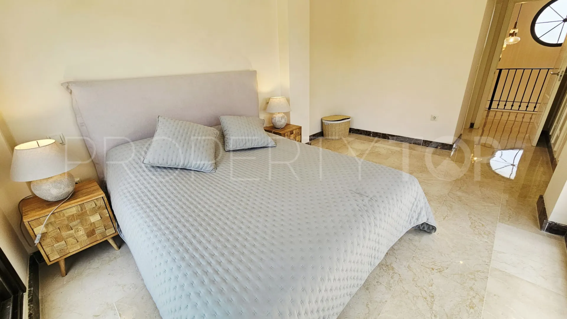 For sale Estepona East villa