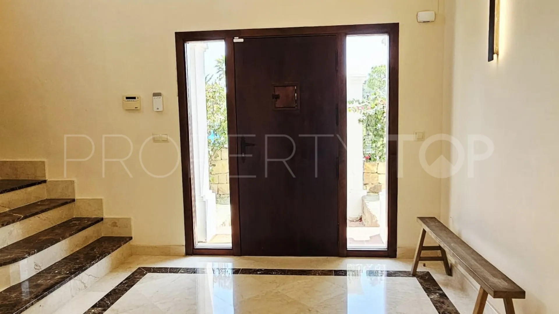 For sale Estepona East villa