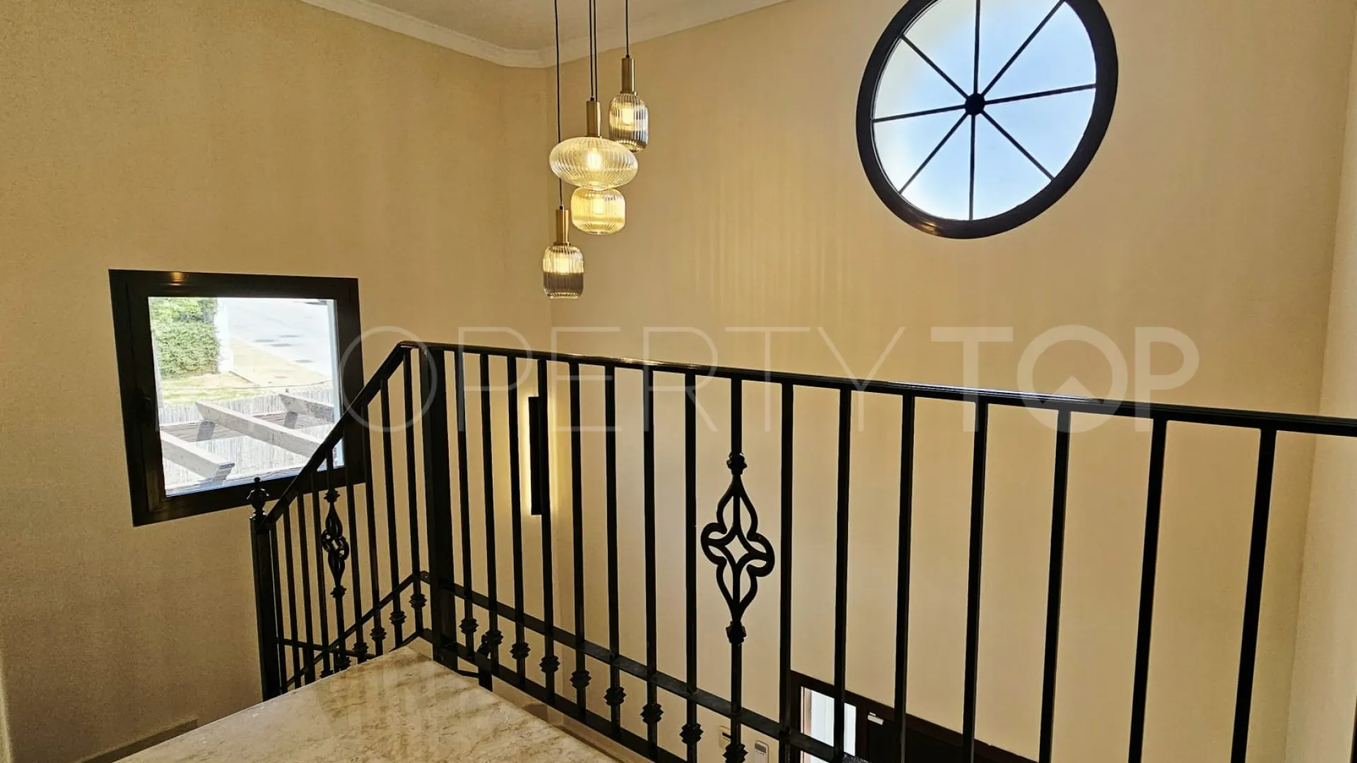 For sale Estepona East villa