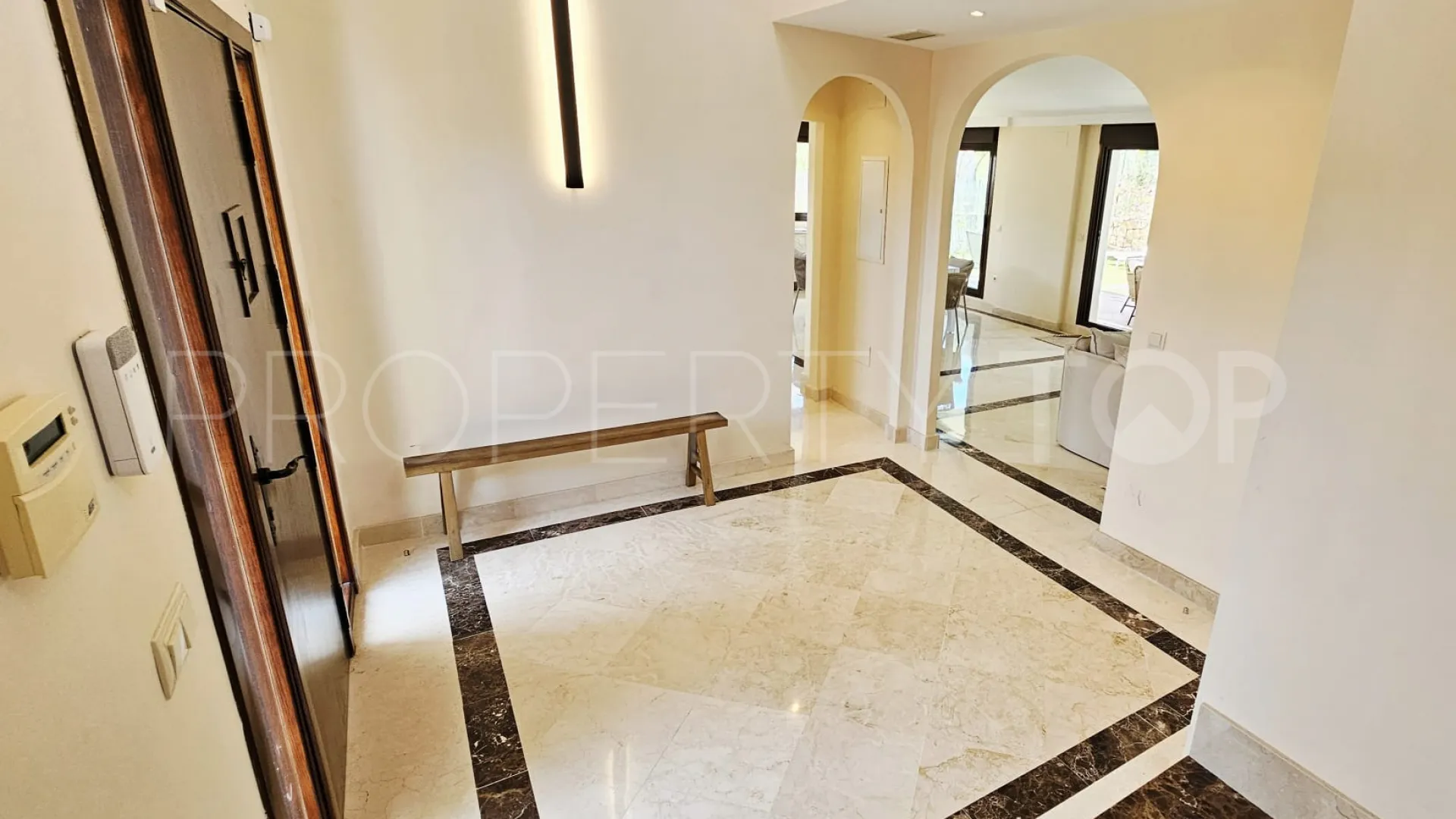 For sale Estepona East villa