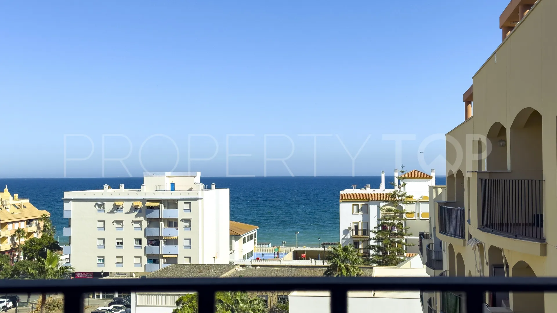 Se vende apartamento con 2 dormitorios en Sabinillas