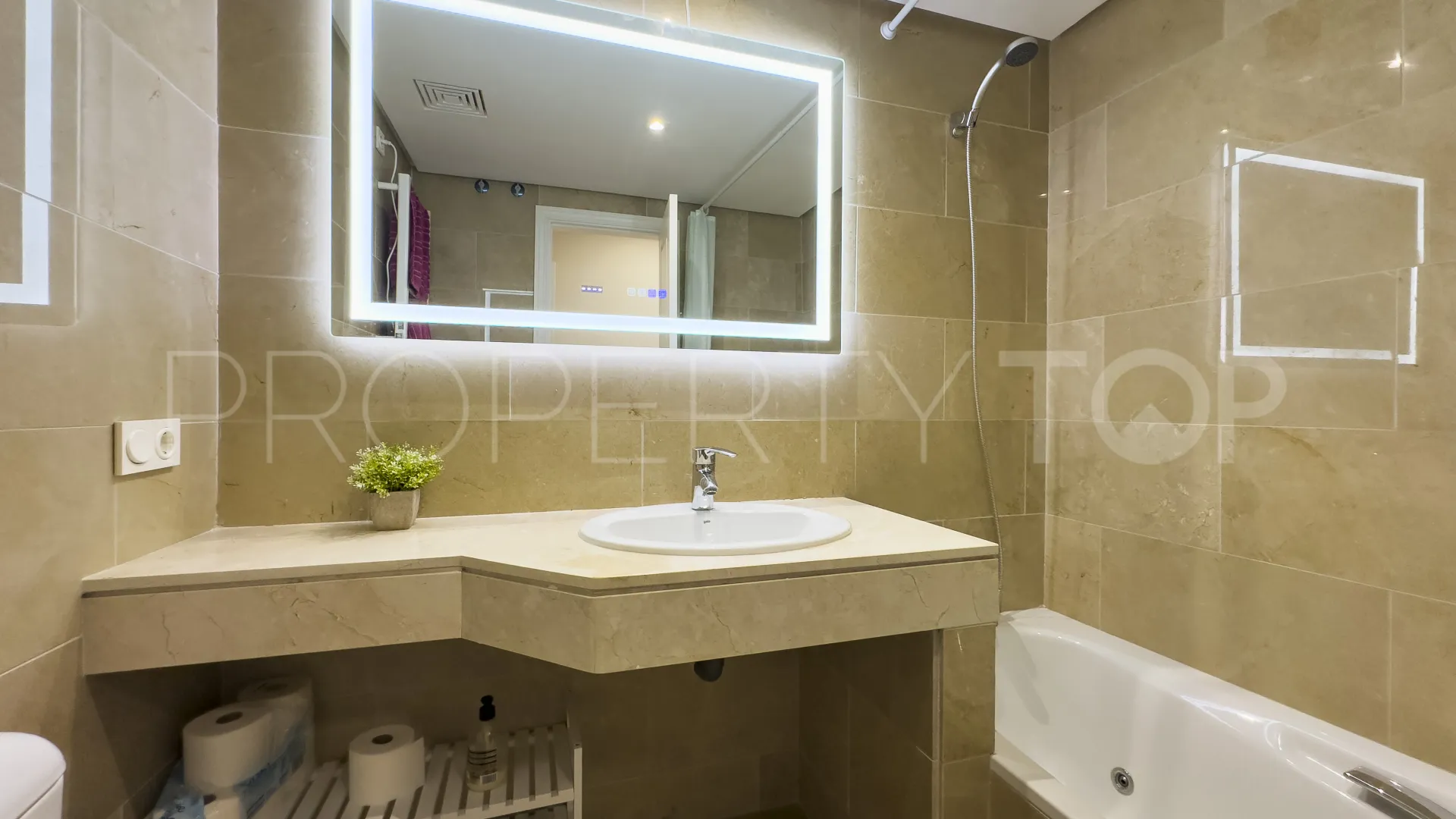 Comprar apartamento en Coto Real con 2 dormitorios