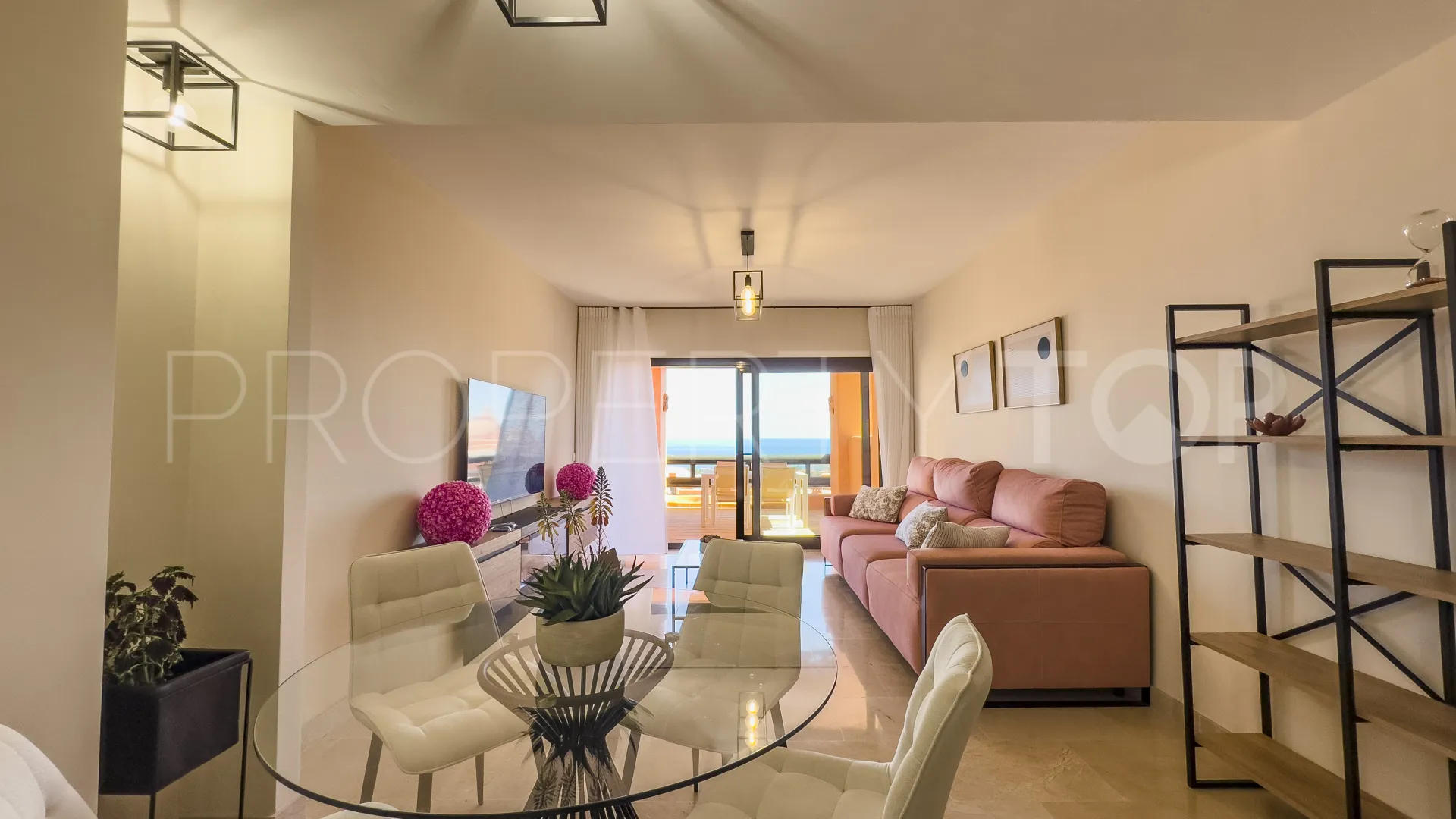 Comprar apartamento en Coto Real con 2 dormitorios
