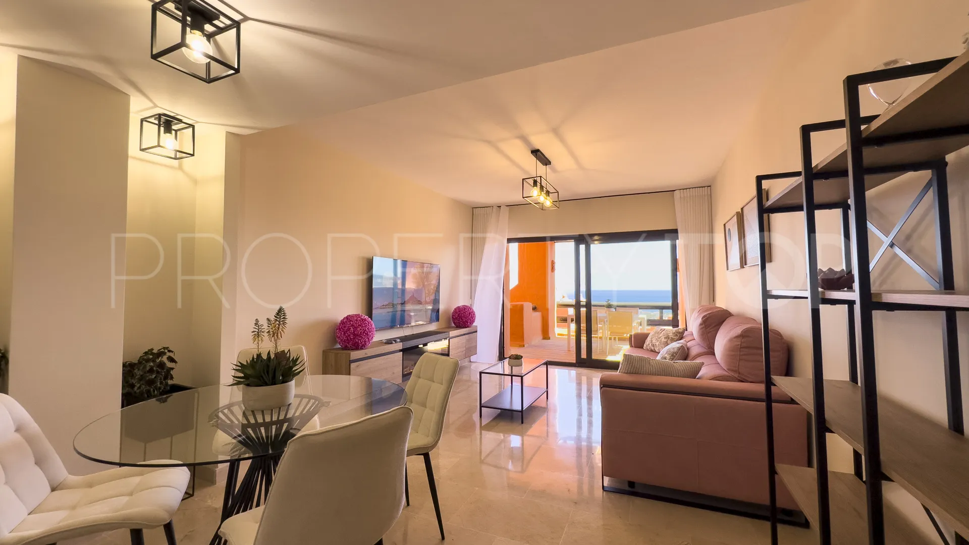 Comprar apartamento en Coto Real con 2 dormitorios