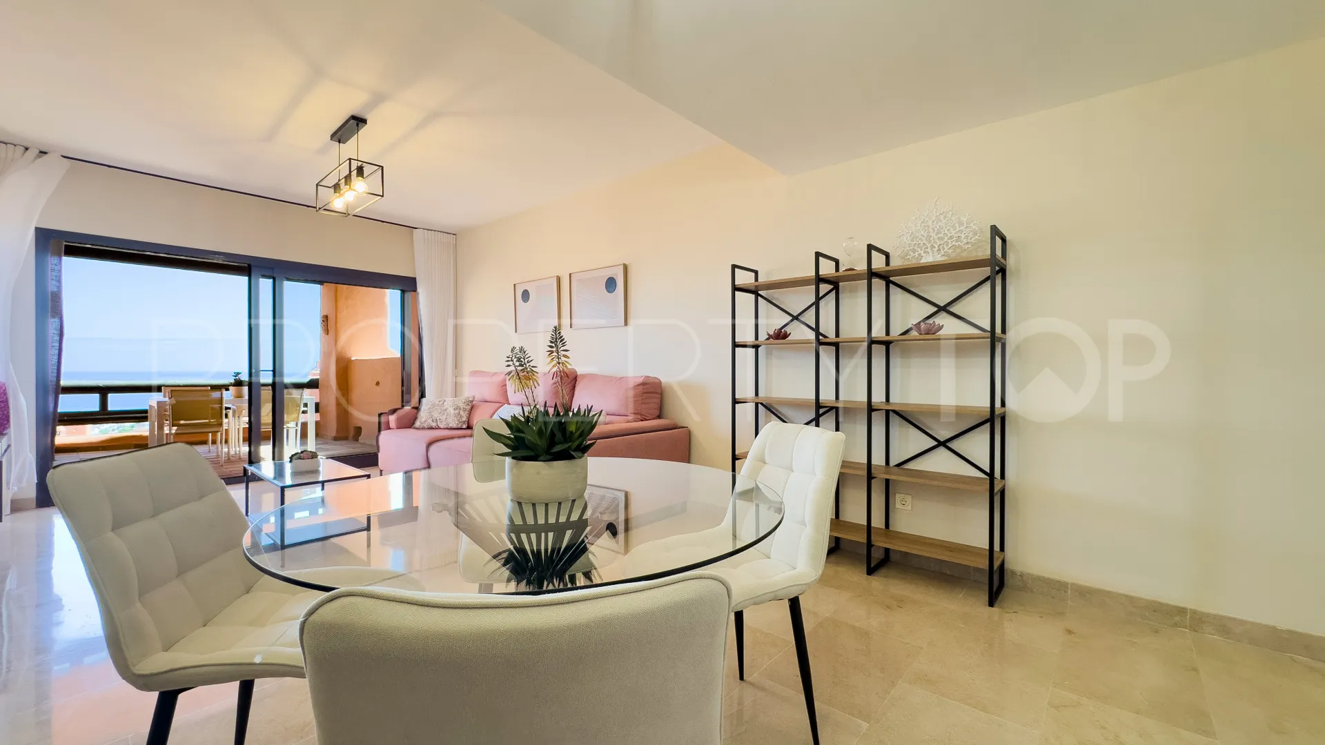 Comprar apartamento en Coto Real con 2 dormitorios