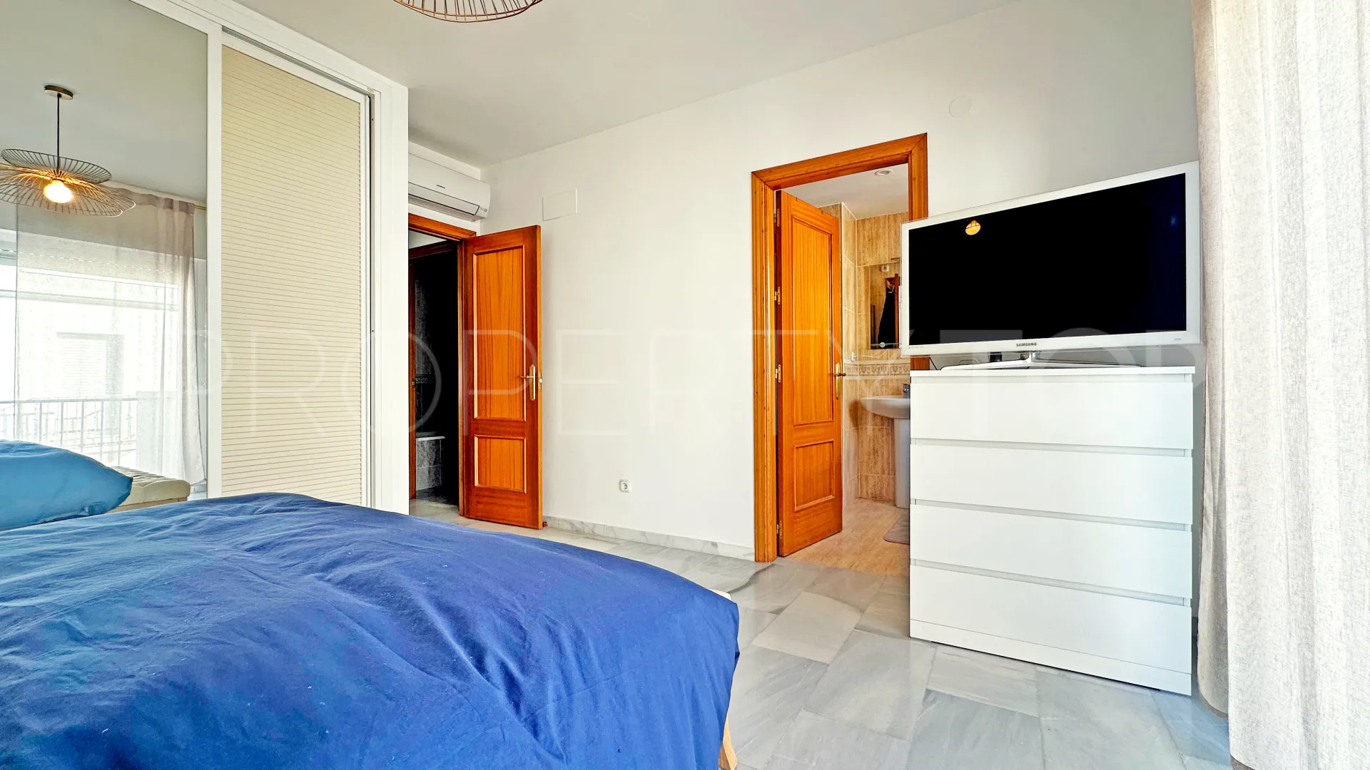 For sale town house in Atalaya Golf