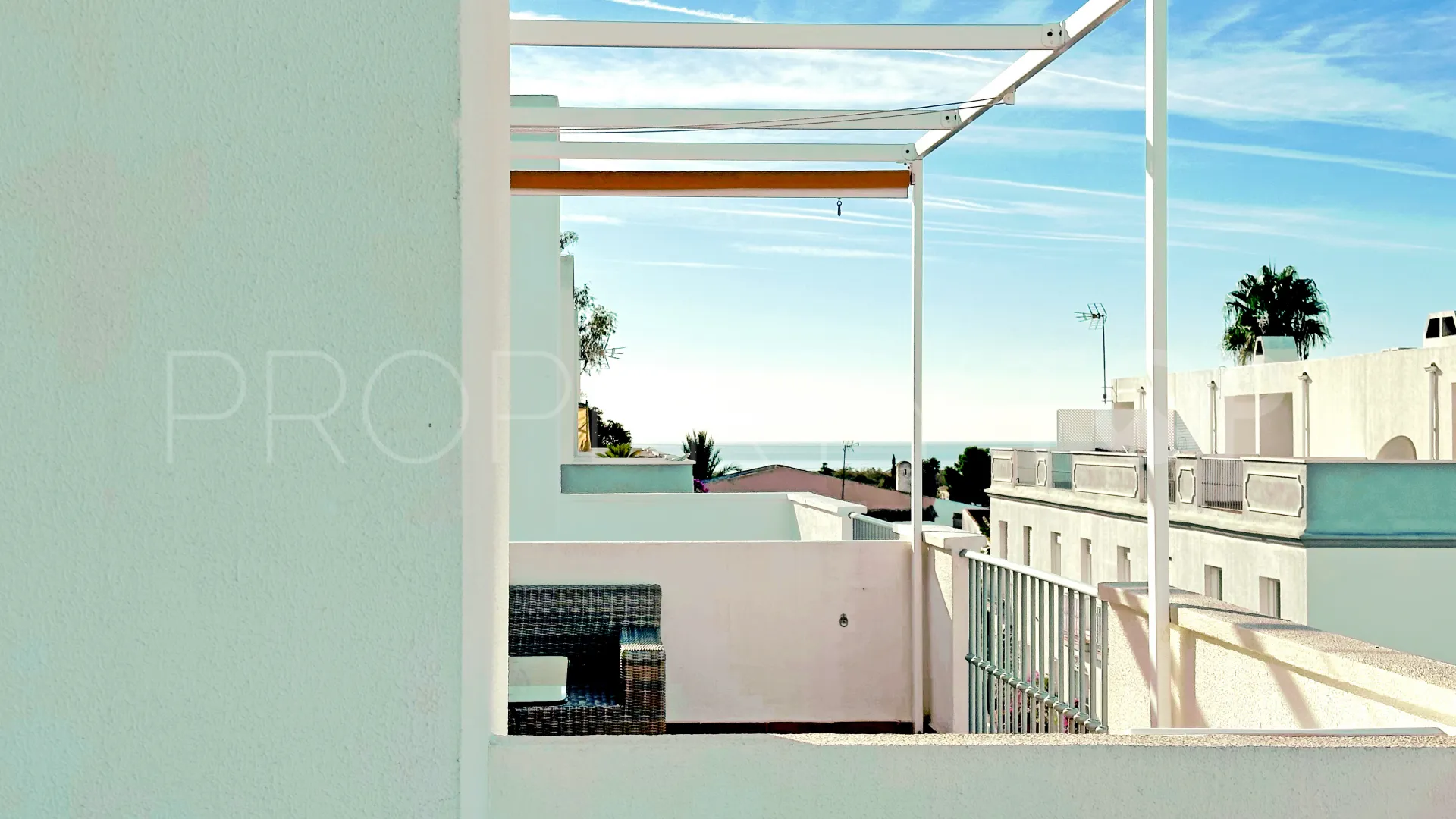 For sale town house in Atalaya Golf