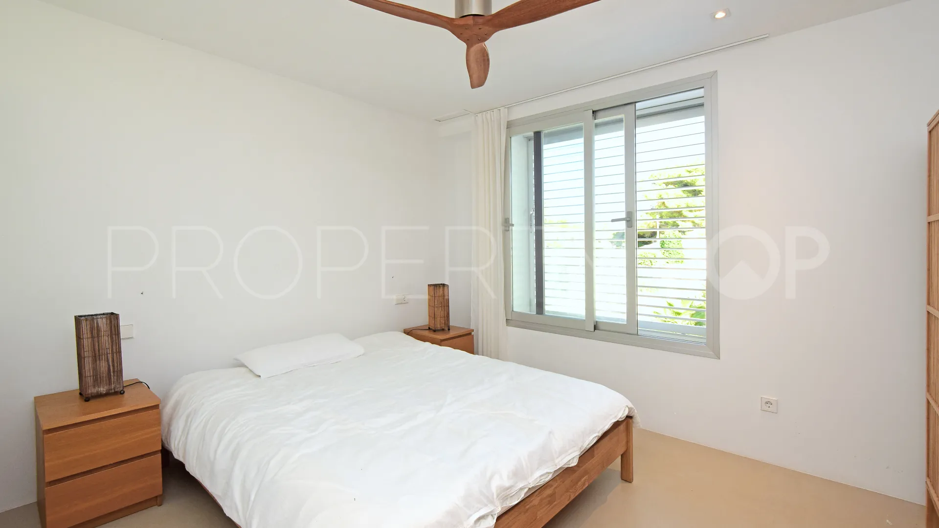 Se vende villa de 4 dormitorios en San Carlos