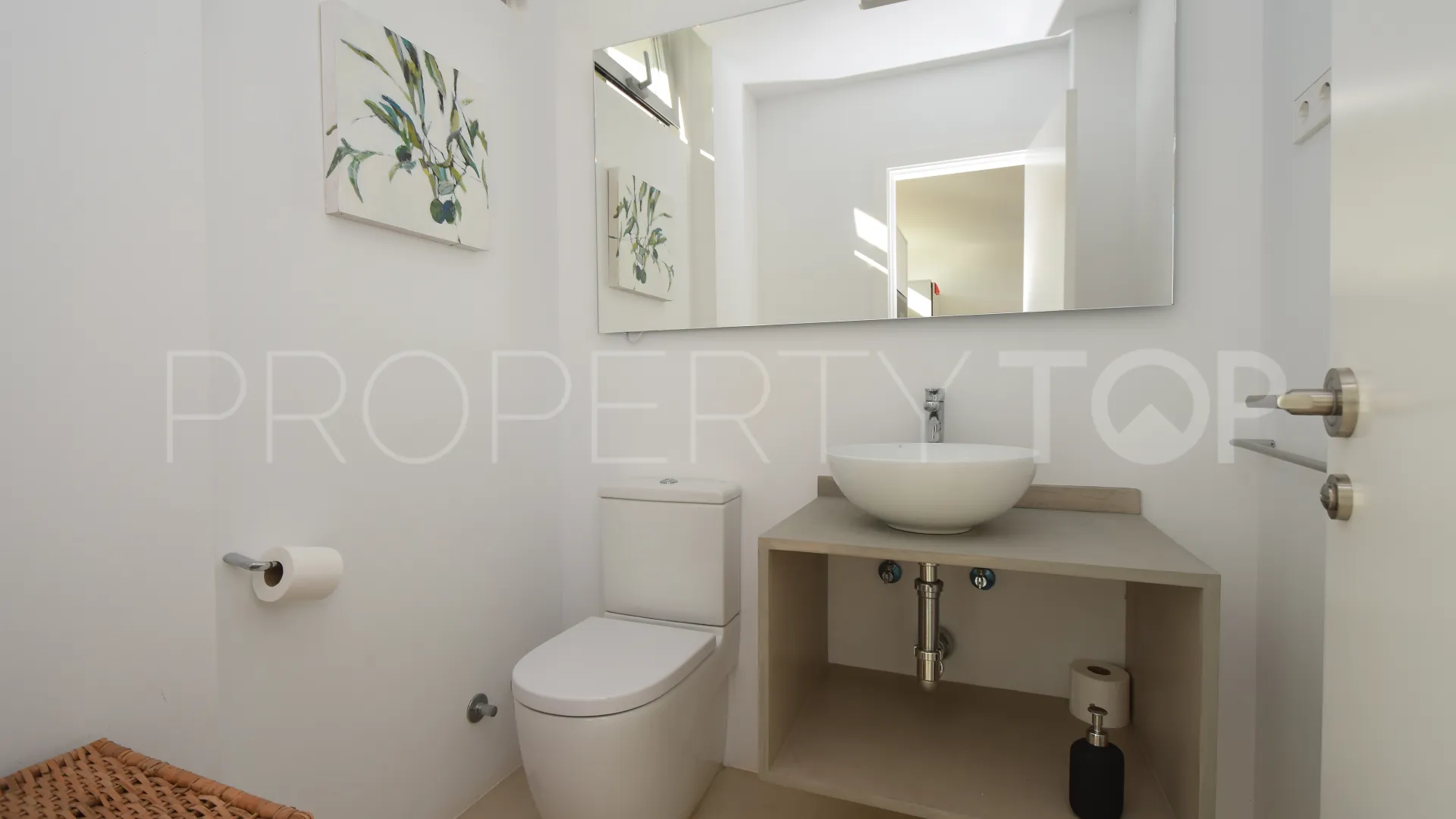 Se vende villa de 4 dormitorios en San Carlos