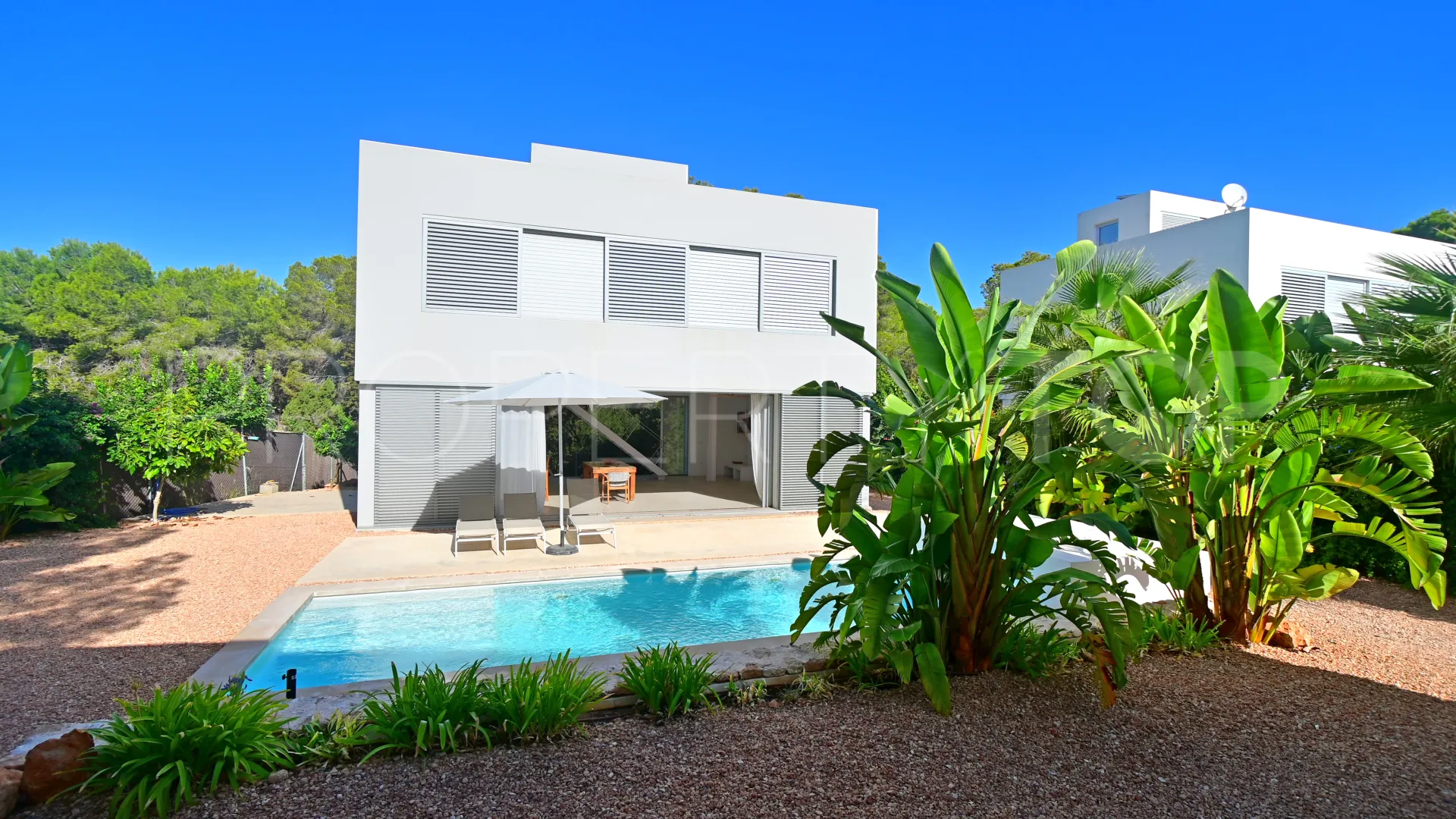 Se vende villa de 4 dormitorios en San Carlos