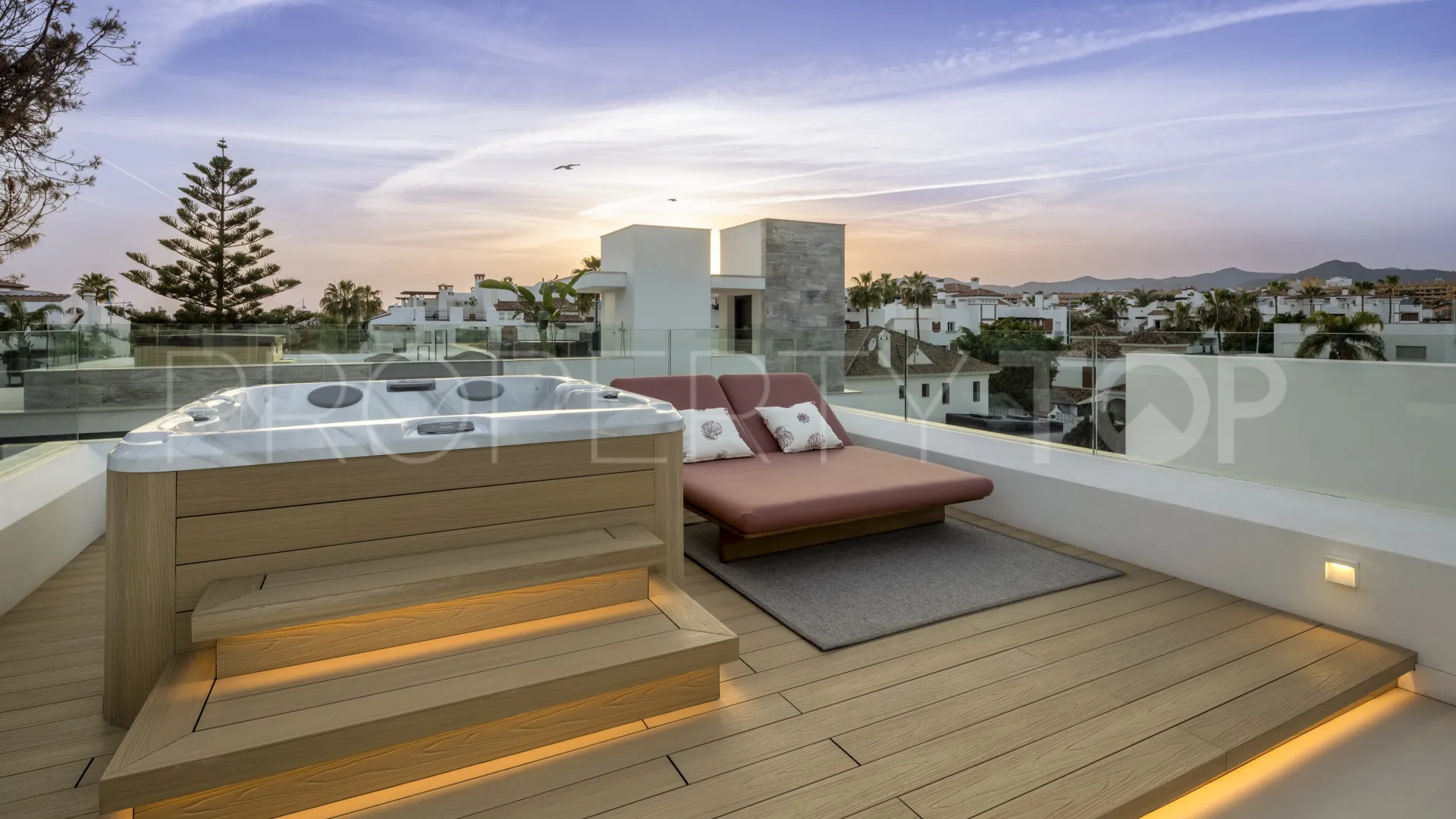 For sale 5 bedrooms villa in Marbella