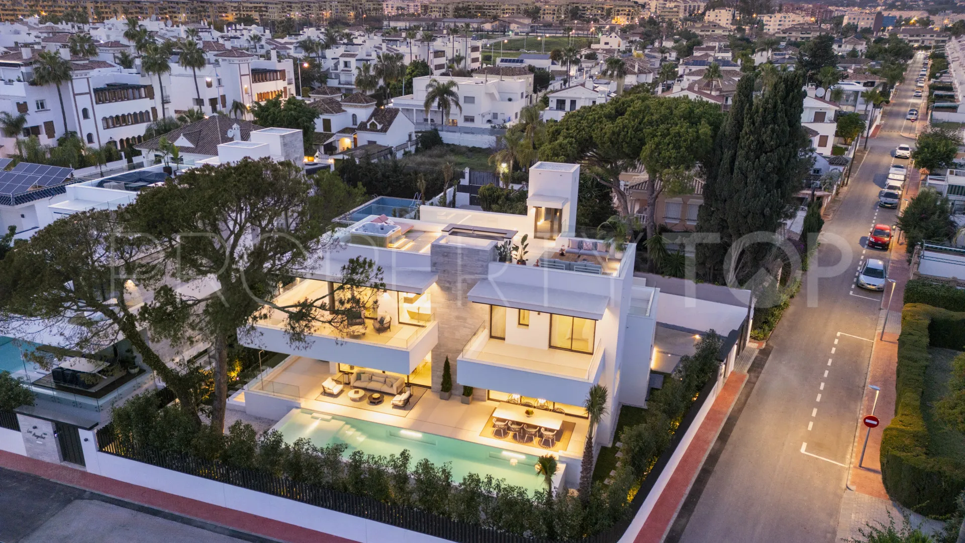 For sale 5 bedrooms villa in Marbella