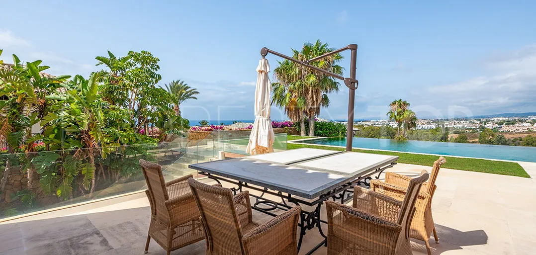 For sale villa with 8 bedrooms in El Paraiso