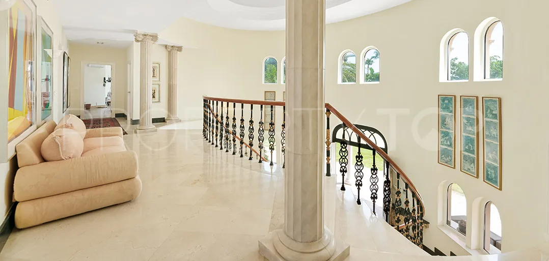 For sale villa with 8 bedrooms in El Paraiso