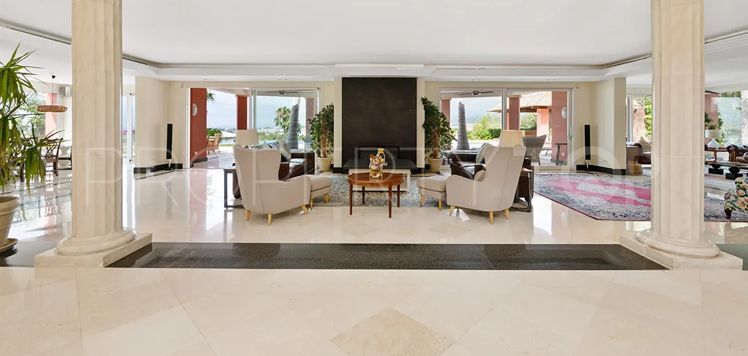 For sale villa with 8 bedrooms in El Paraiso