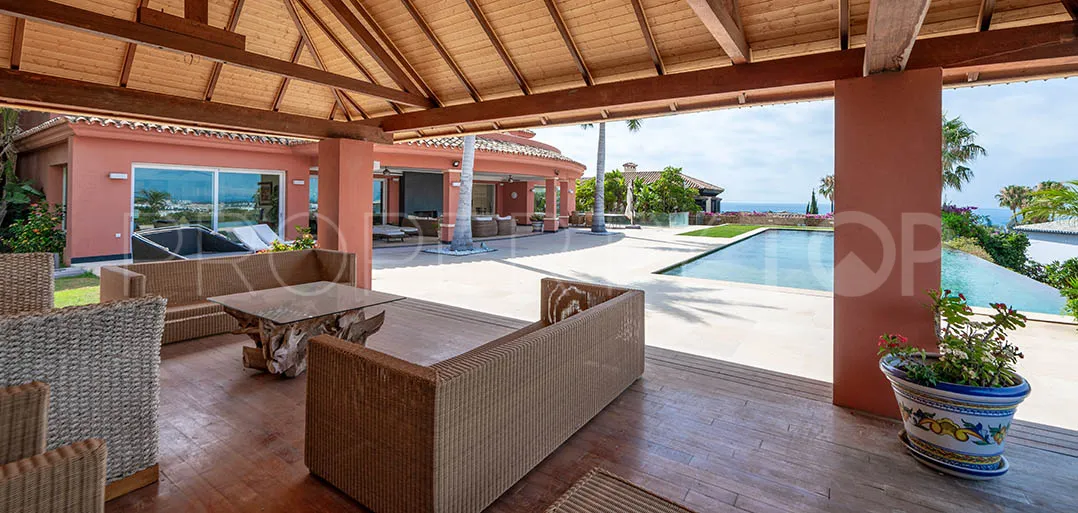 For sale villa with 8 bedrooms in El Paraiso