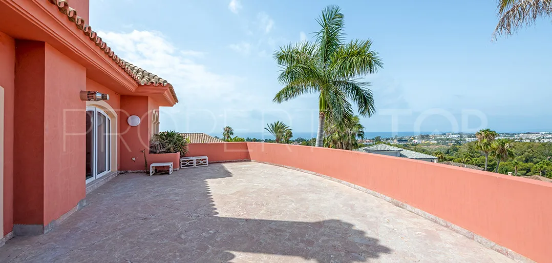 For sale villa with 8 bedrooms in El Paraiso