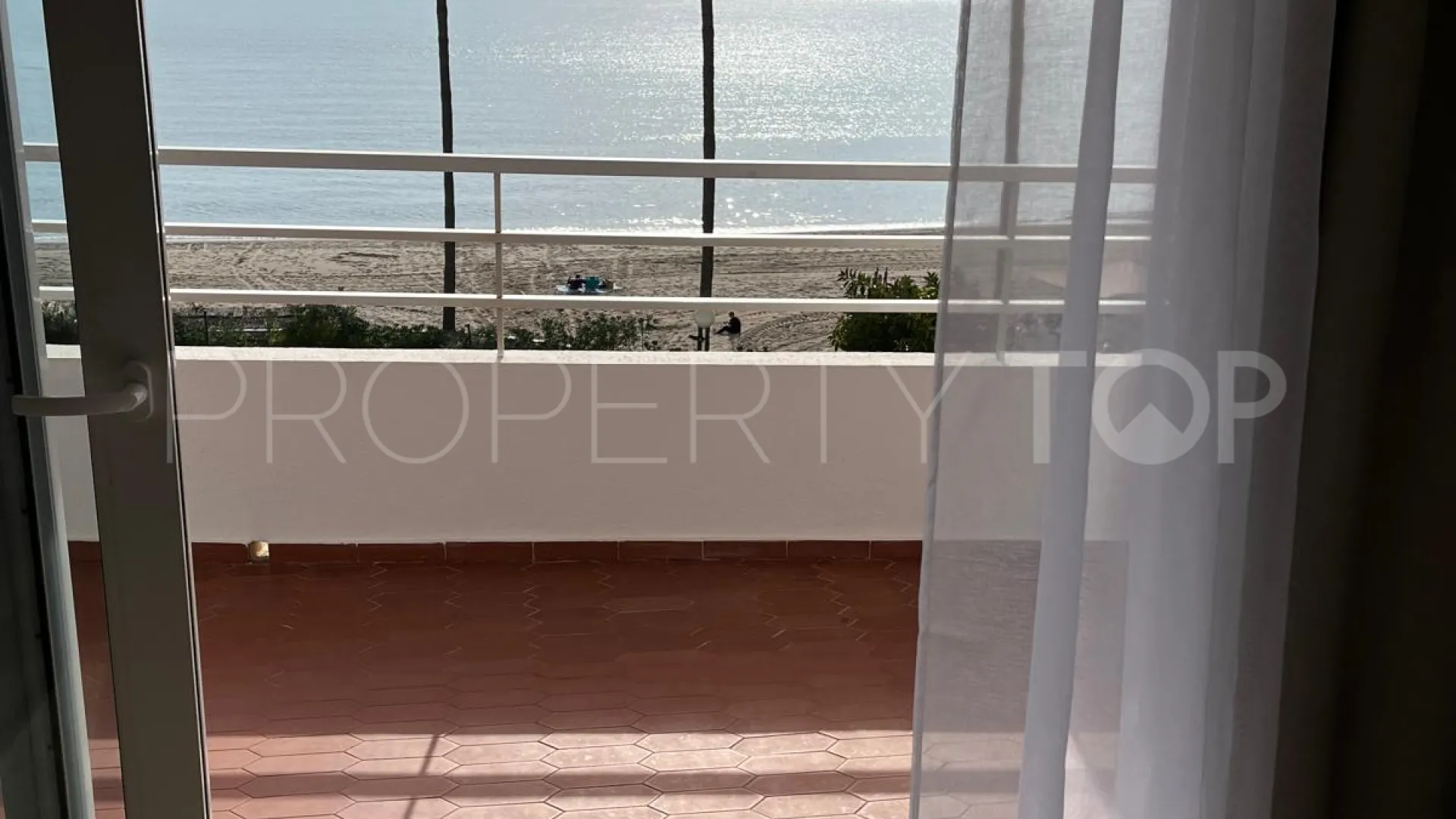 For sale 1 bedroom apartment in Calahonda