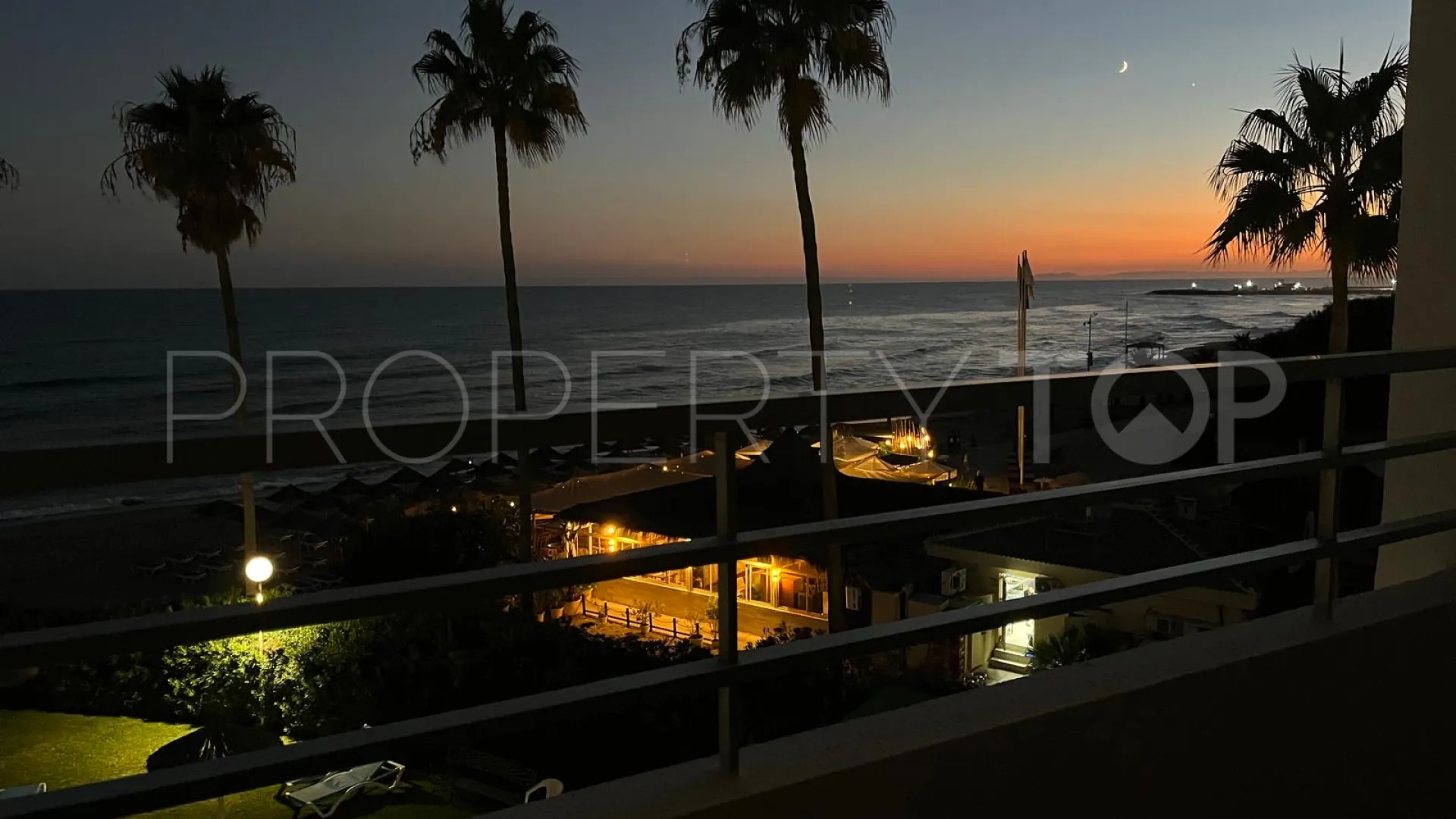 For sale 1 bedroom apartment in Calahonda