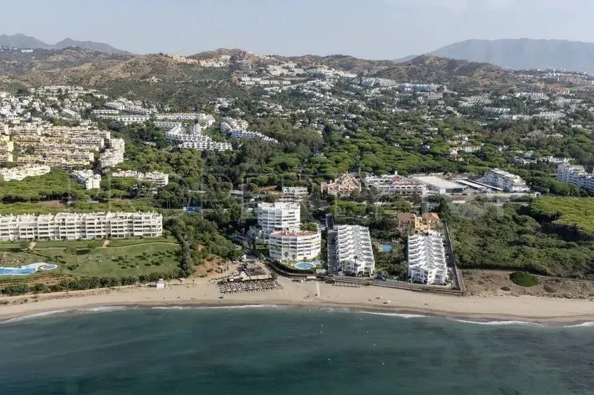 For sale 1 bedroom apartment in Calahonda