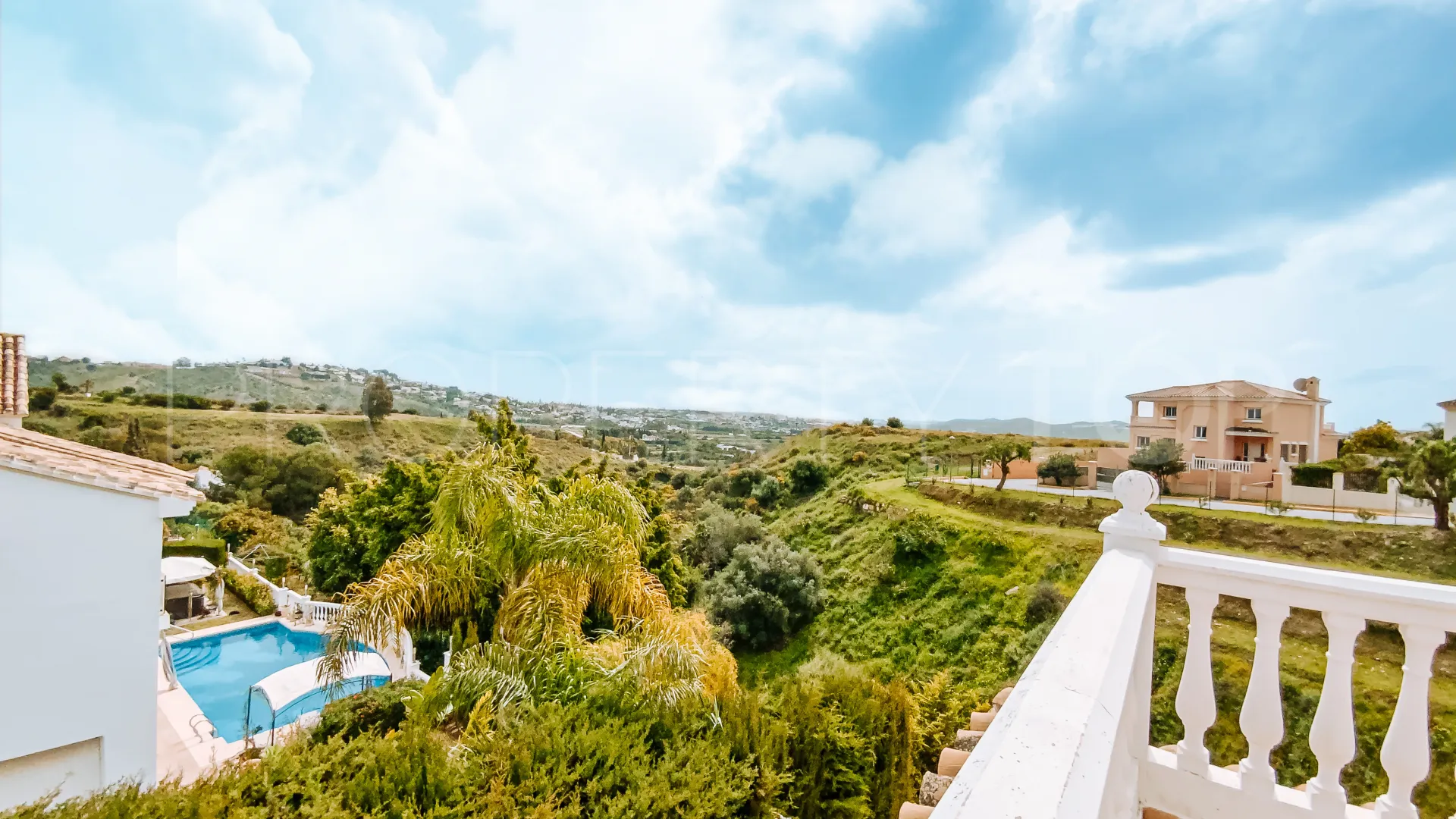 Villa for sale in Mijas Golf