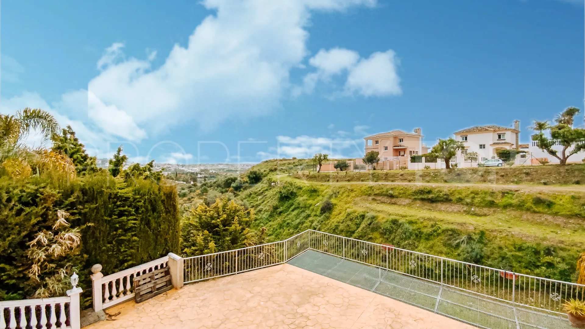 Villa for sale in Mijas Golf