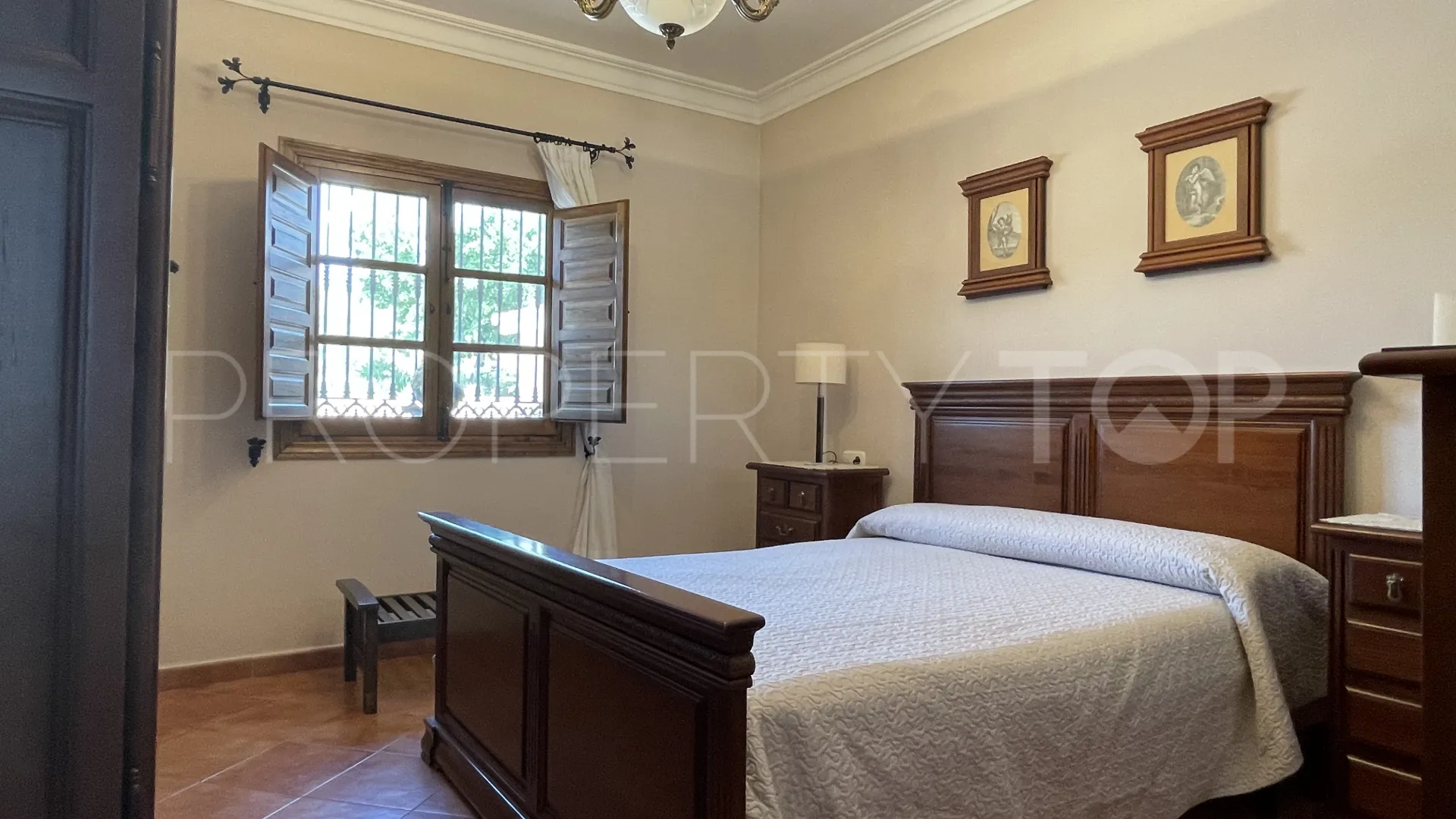 Villanueva de la Concepción country house for sale