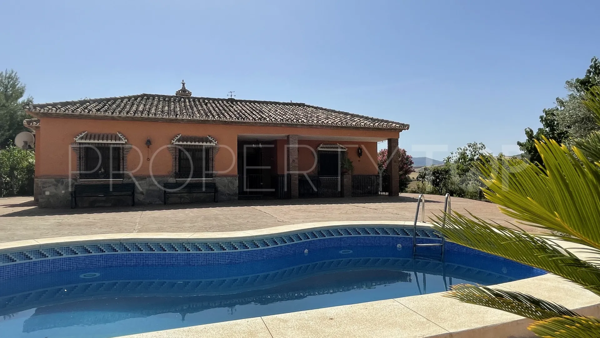 Villanueva de la Concepción country house for sale