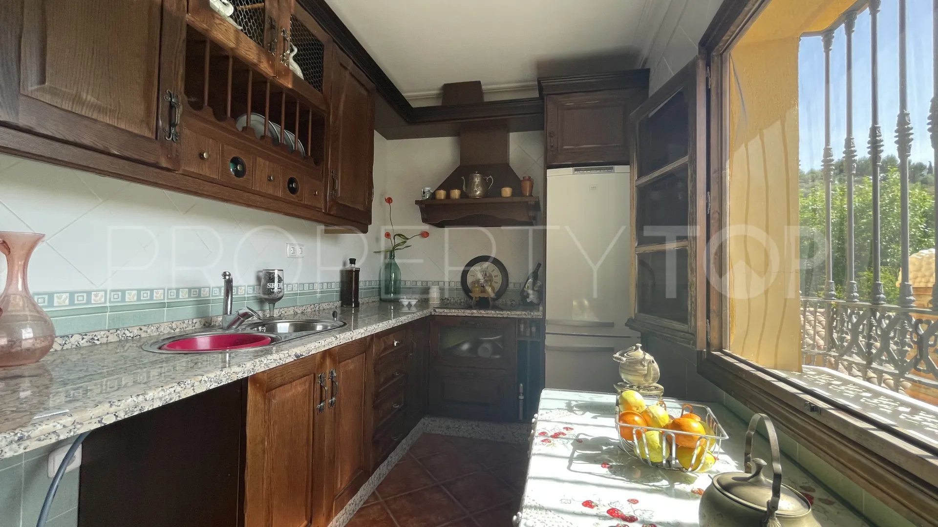 Villanueva de la Concepción country house for sale
