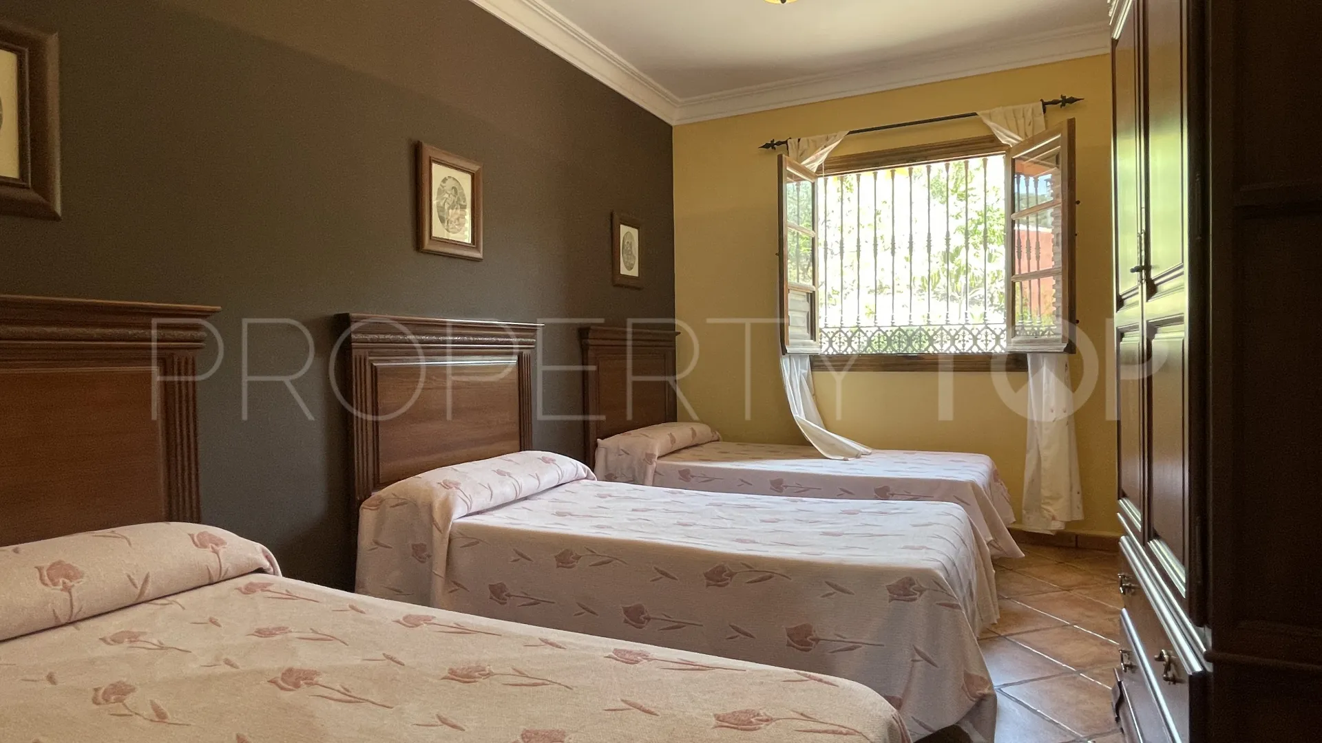 Villanueva de la Concepción country house for sale