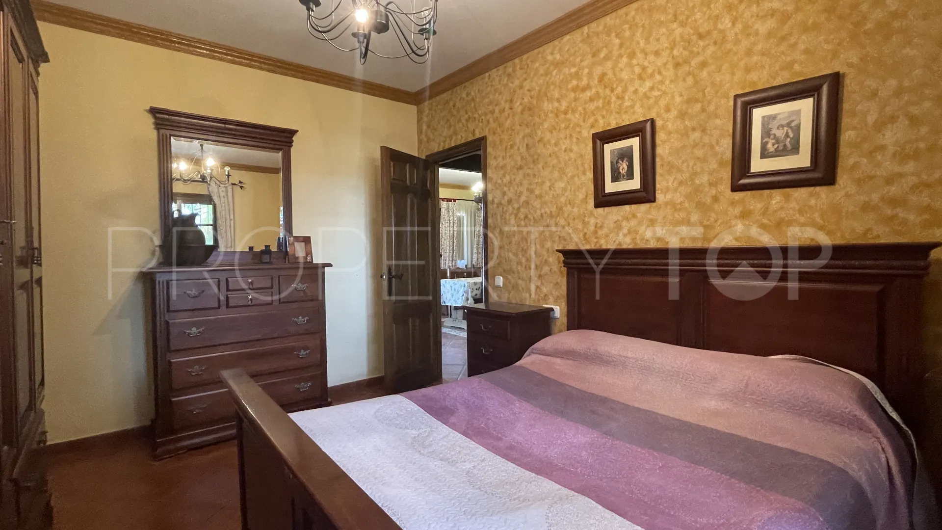 Villanueva de la Concepción country house for sale