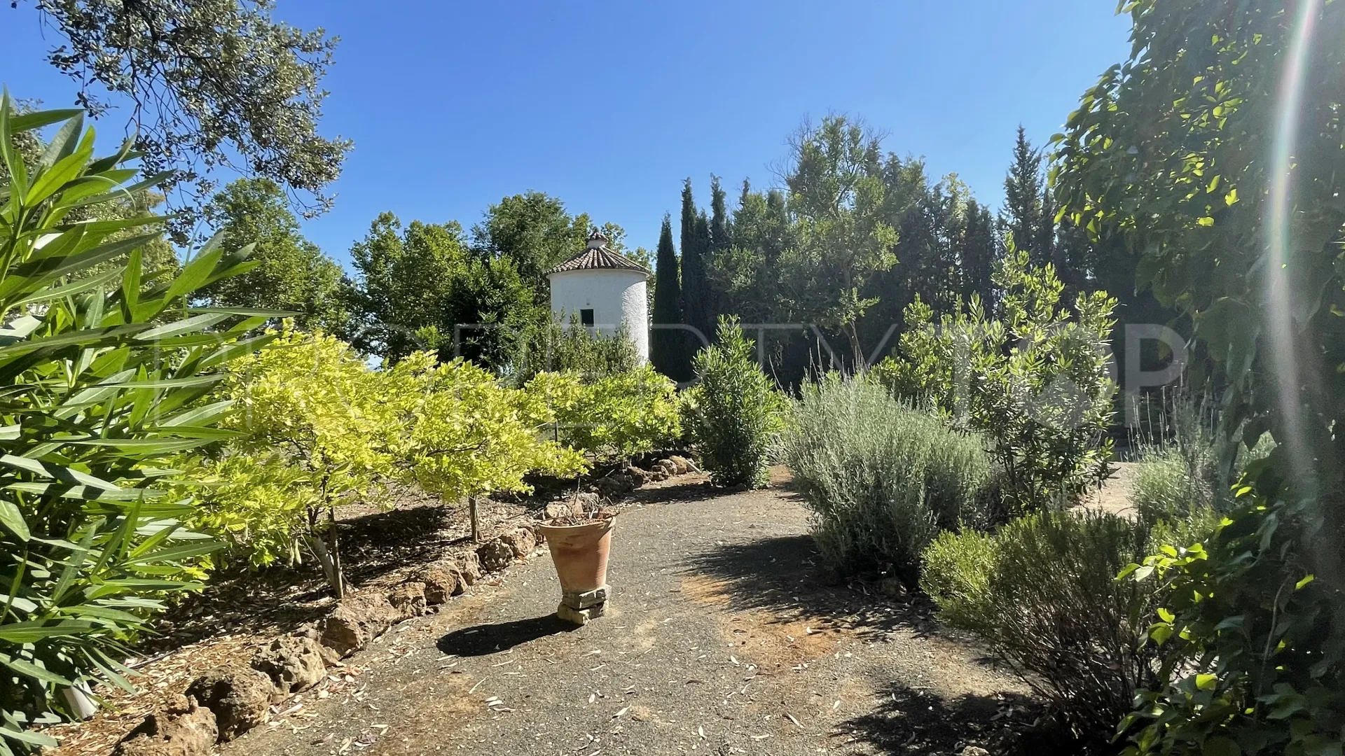 Cortijo en venta de 7 dormitorios en Archidona