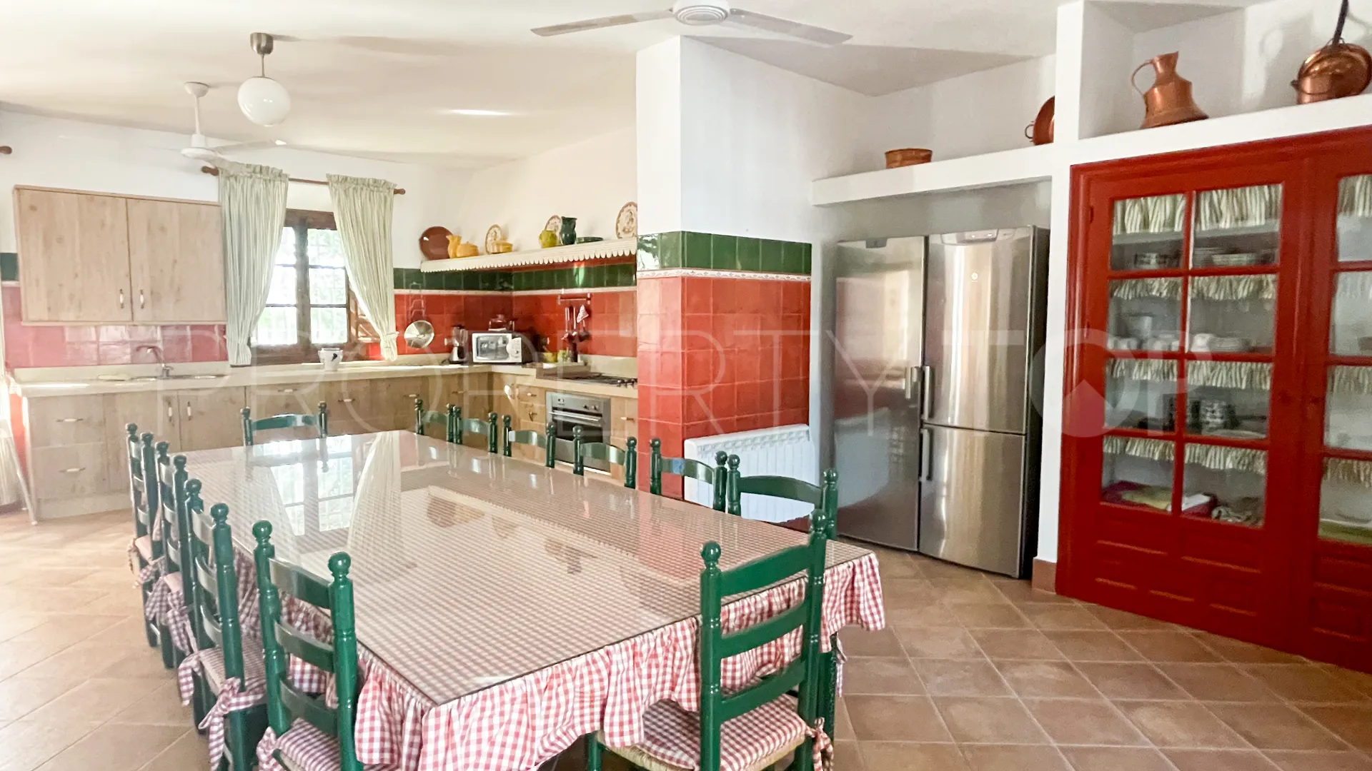 Cortijo en venta de 7 dormitorios en Archidona