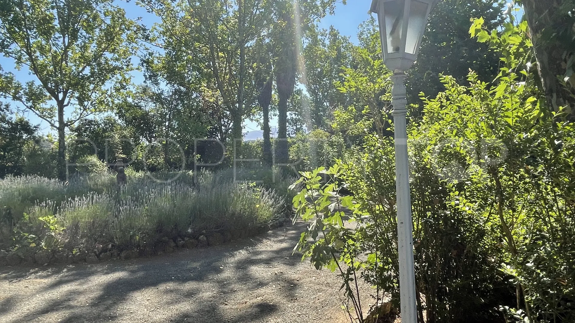 Cortijo en venta de 7 dormitorios en Archidona