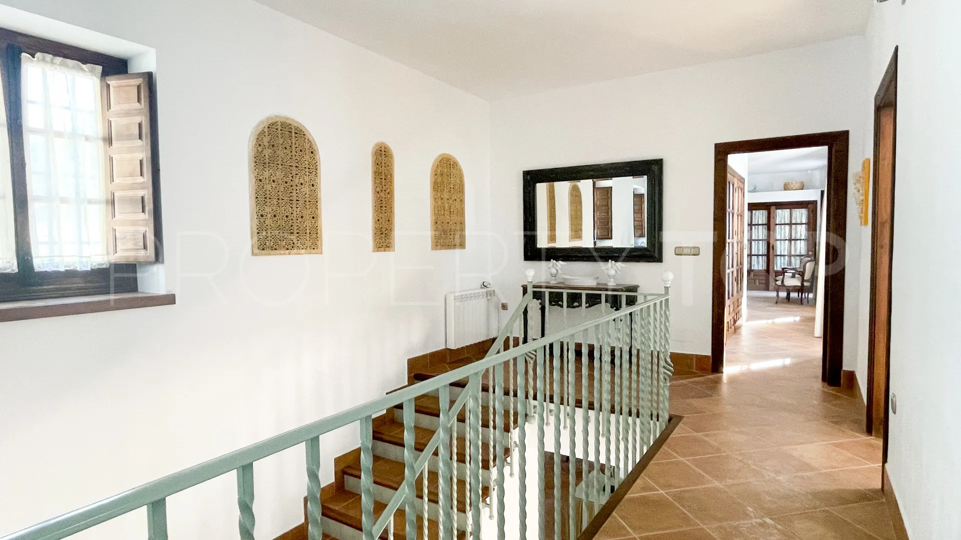 Cortijo en venta de 7 dormitorios en Archidona