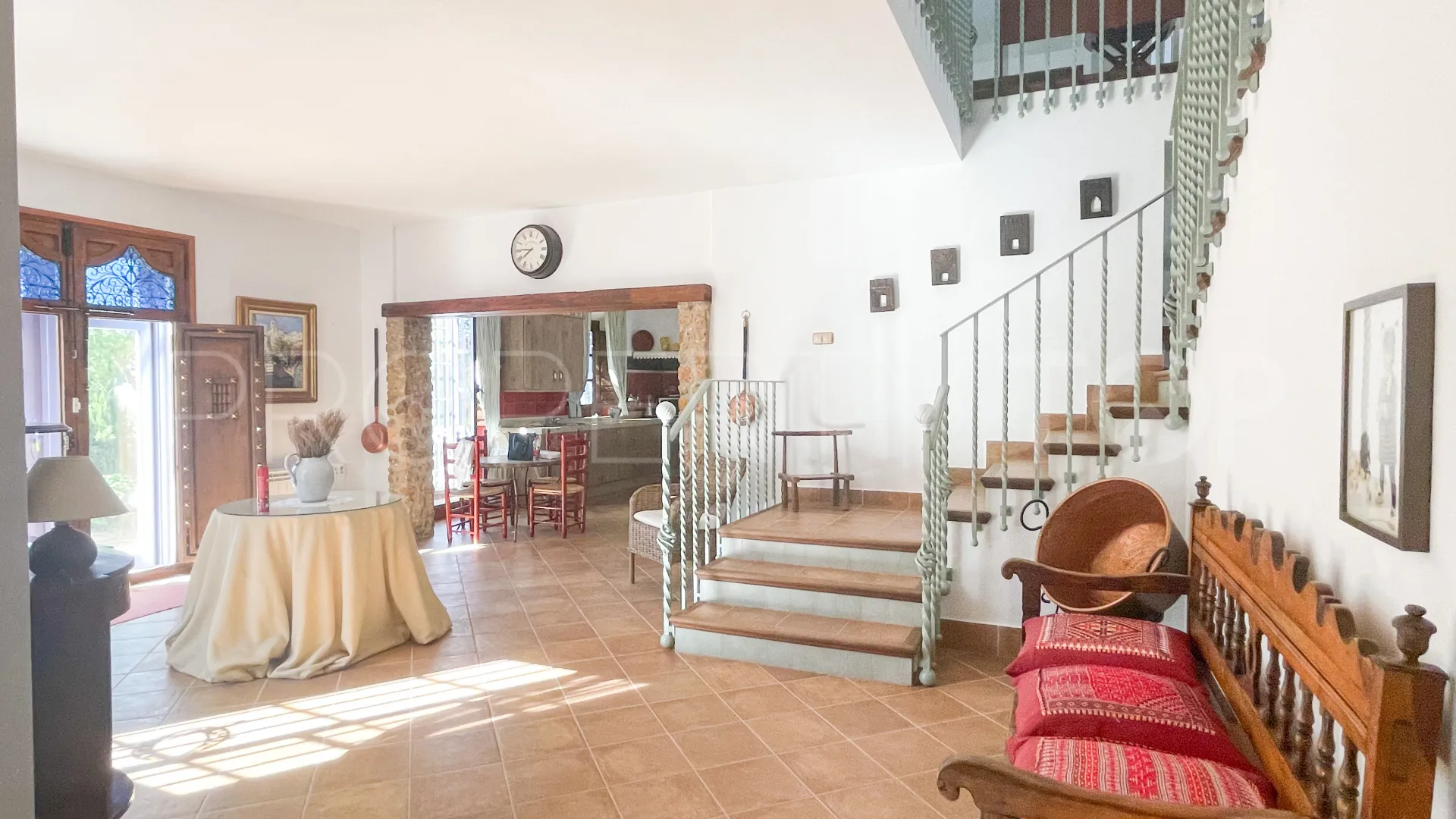 Cortijo en venta de 7 dormitorios en Archidona