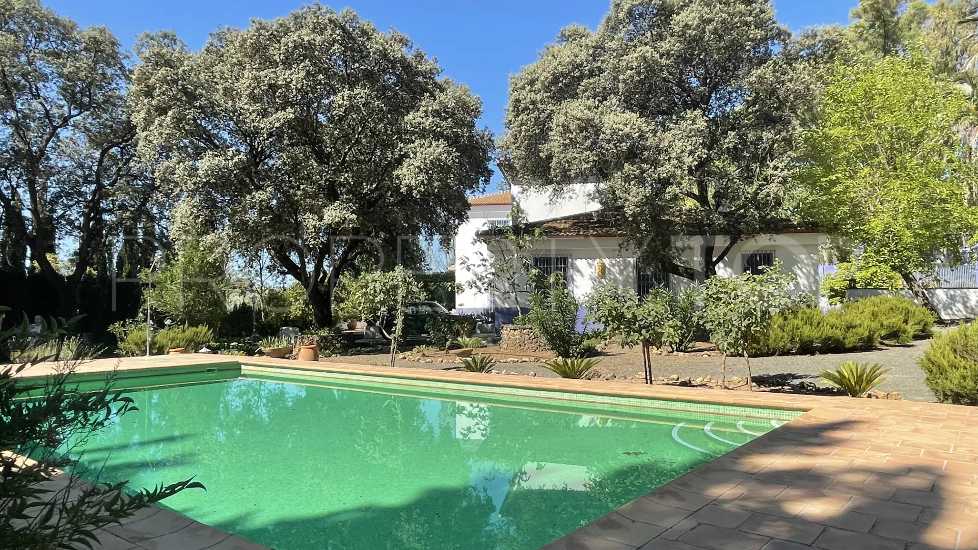 Cortijo en venta de 7 dormitorios en Archidona