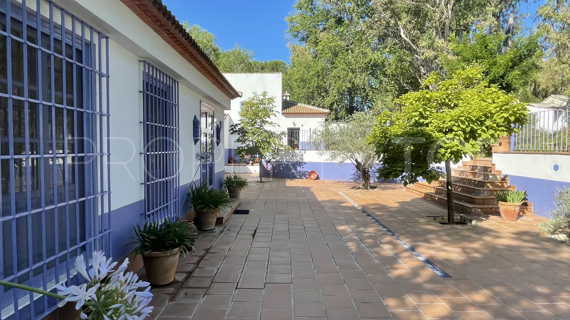 Cortijo en venta de 7 dormitorios en Archidona