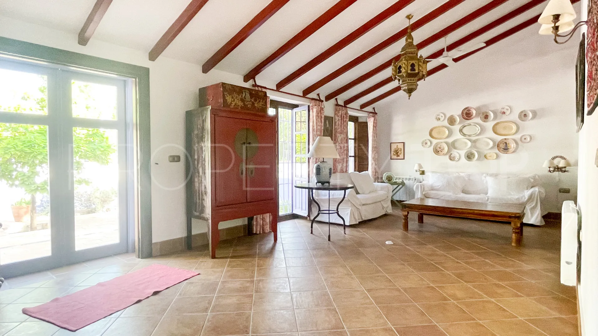 Cortijo en venta de 7 dormitorios en Archidona