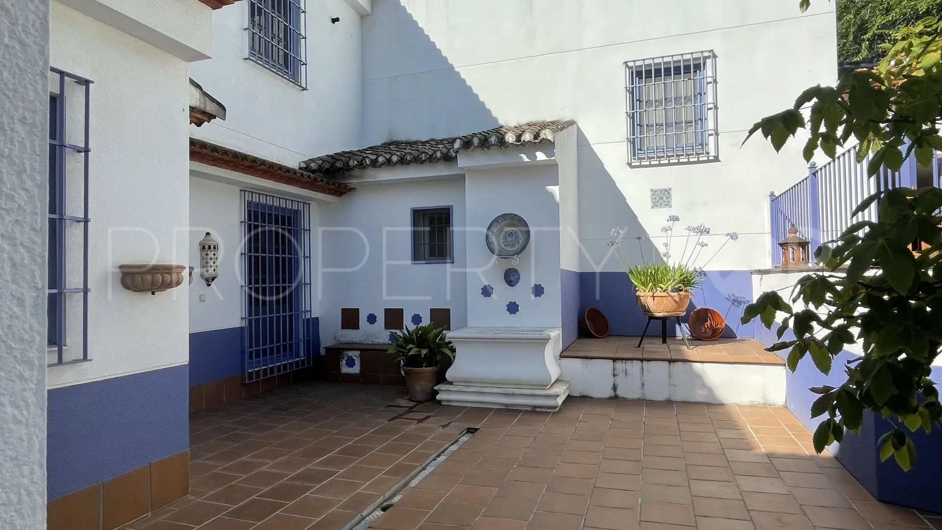 Cortijo en venta de 7 dormitorios en Archidona