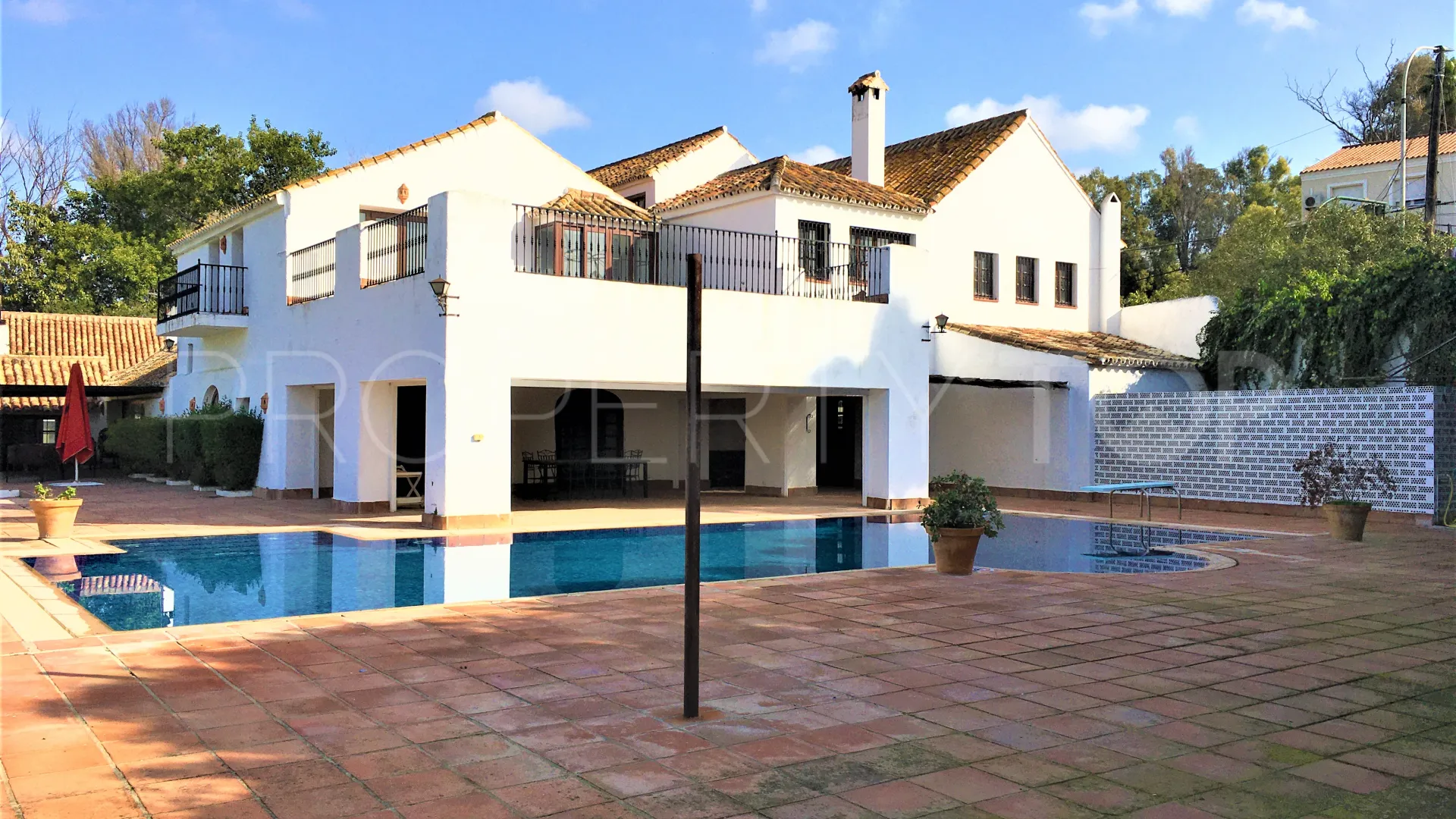 San Enrique de Guadiaro, cortijo en venta