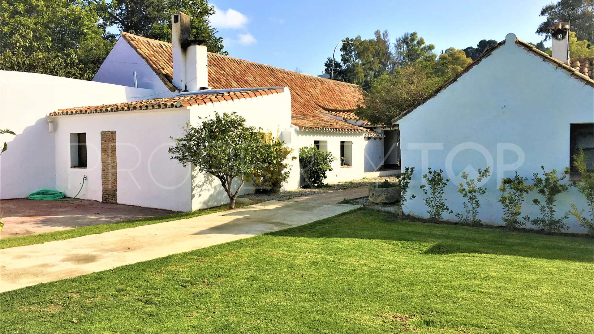 San Enrique de Guadiaro, cortijo en venta