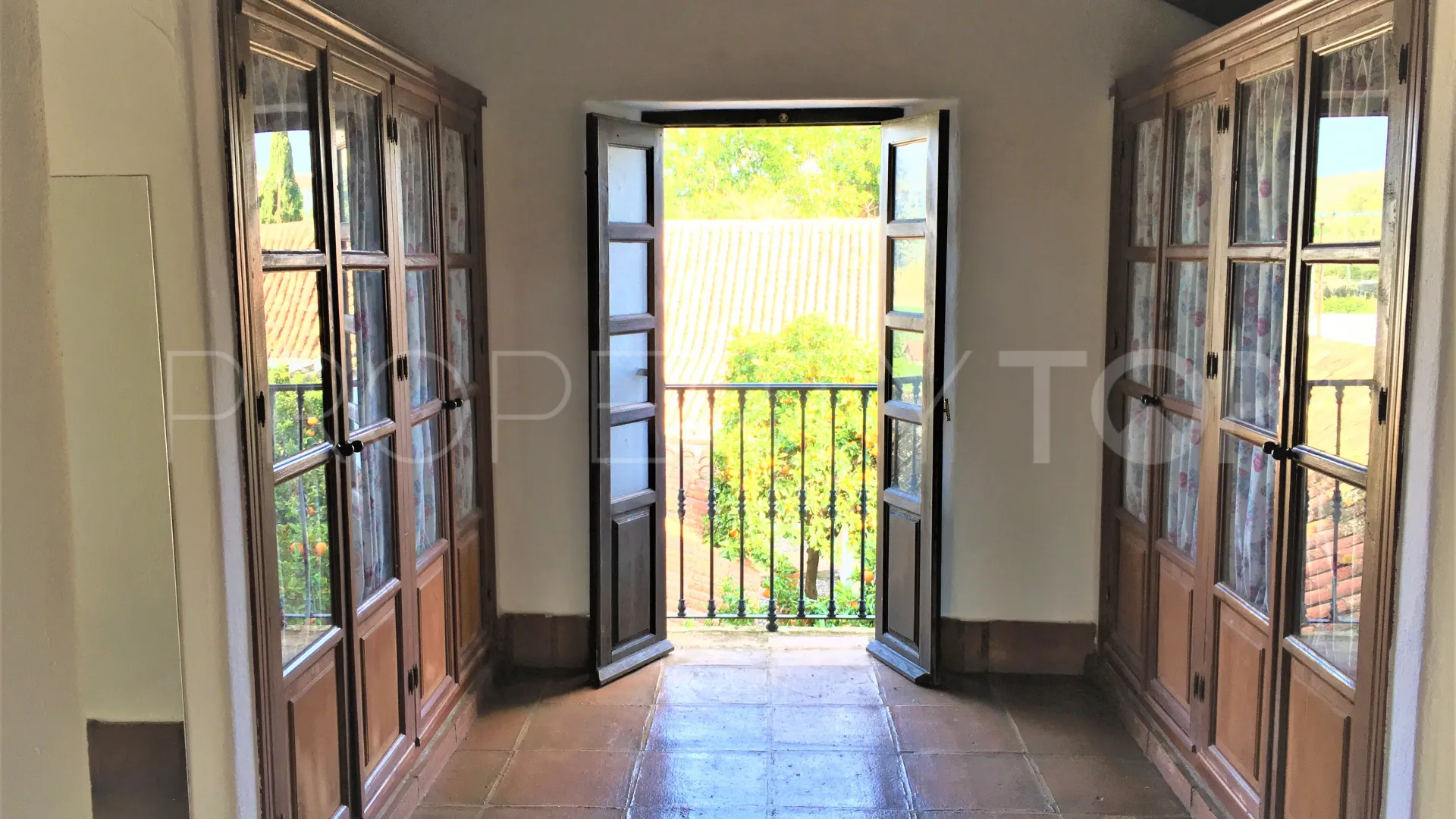 San Enrique de Guadiaro, cortijo en venta