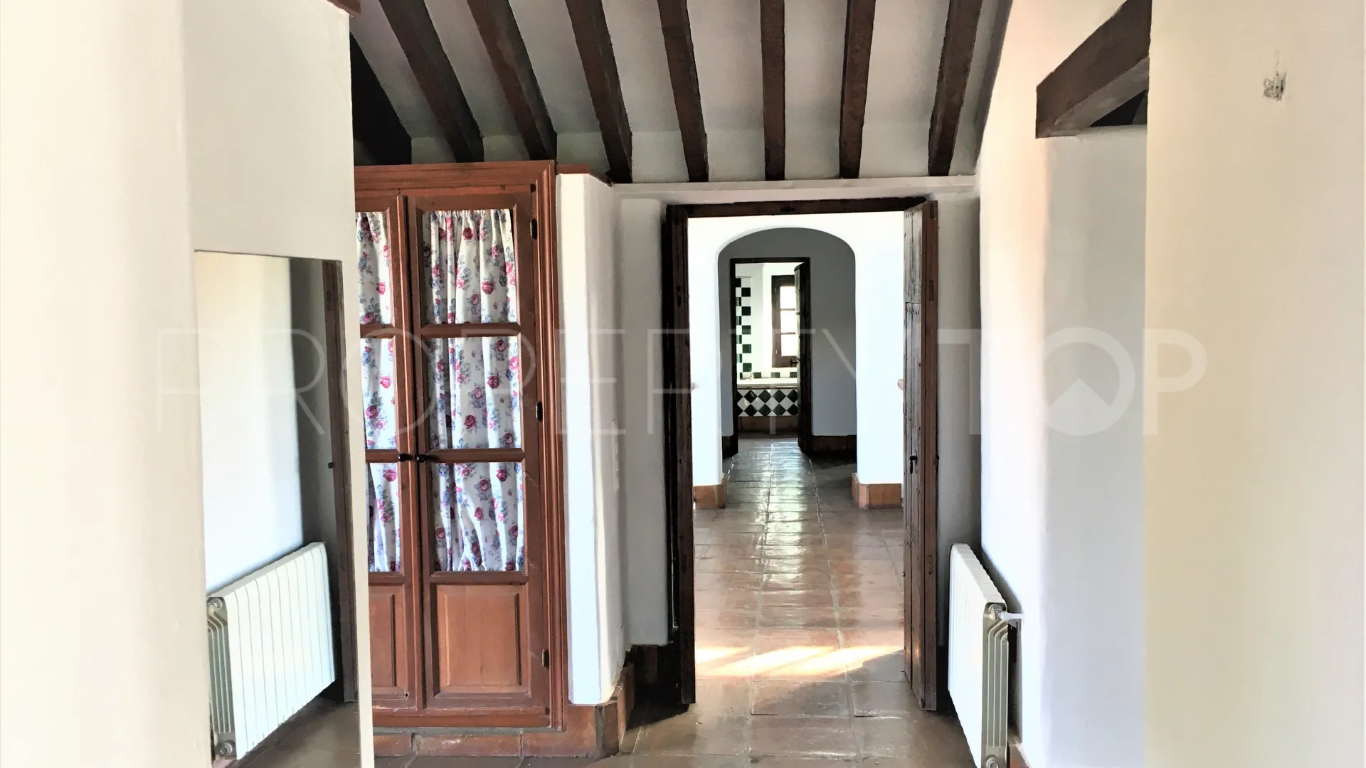 San Enrique de Guadiaro, cortijo en venta