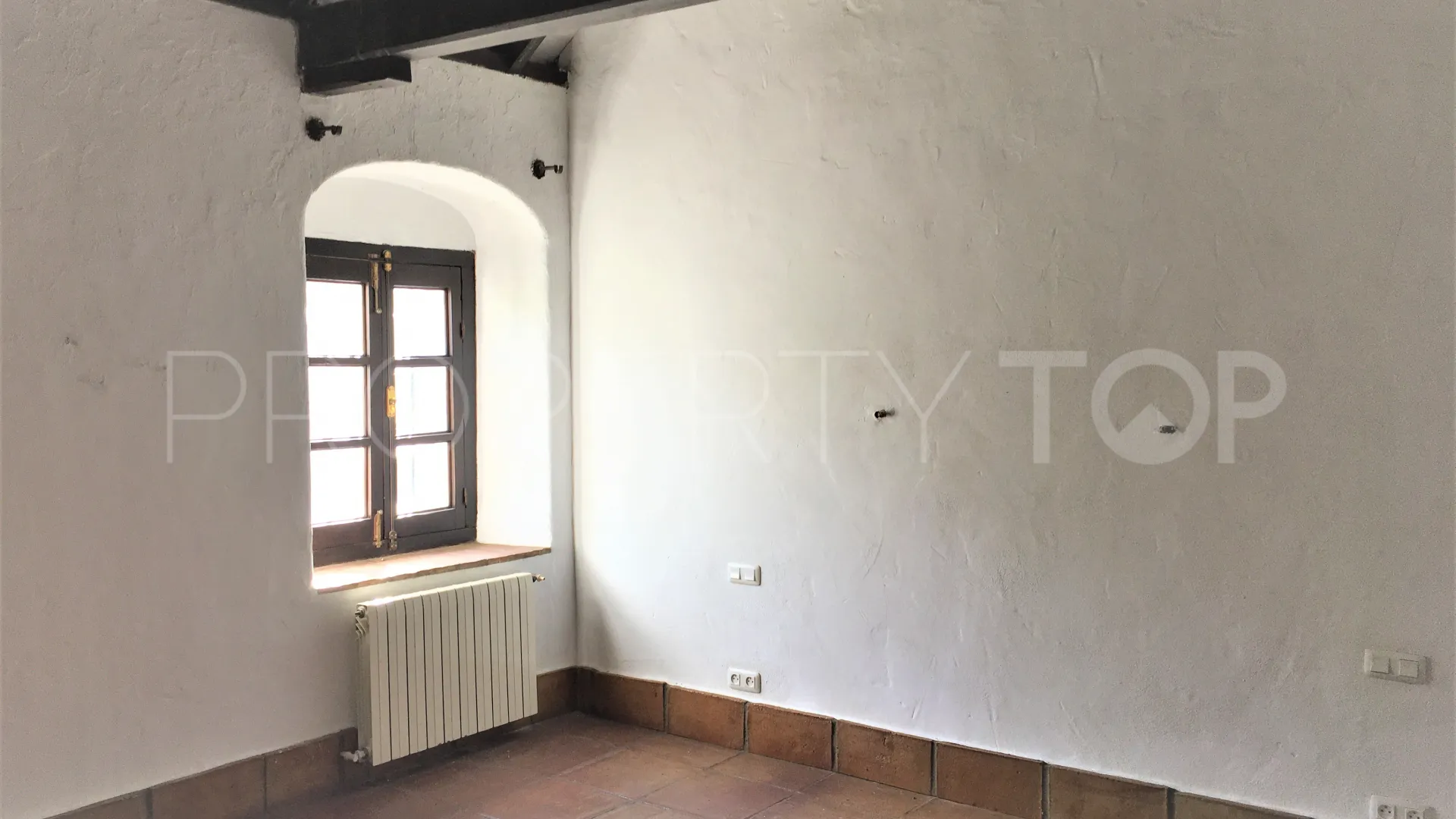 San Enrique de Guadiaro, cortijo en venta